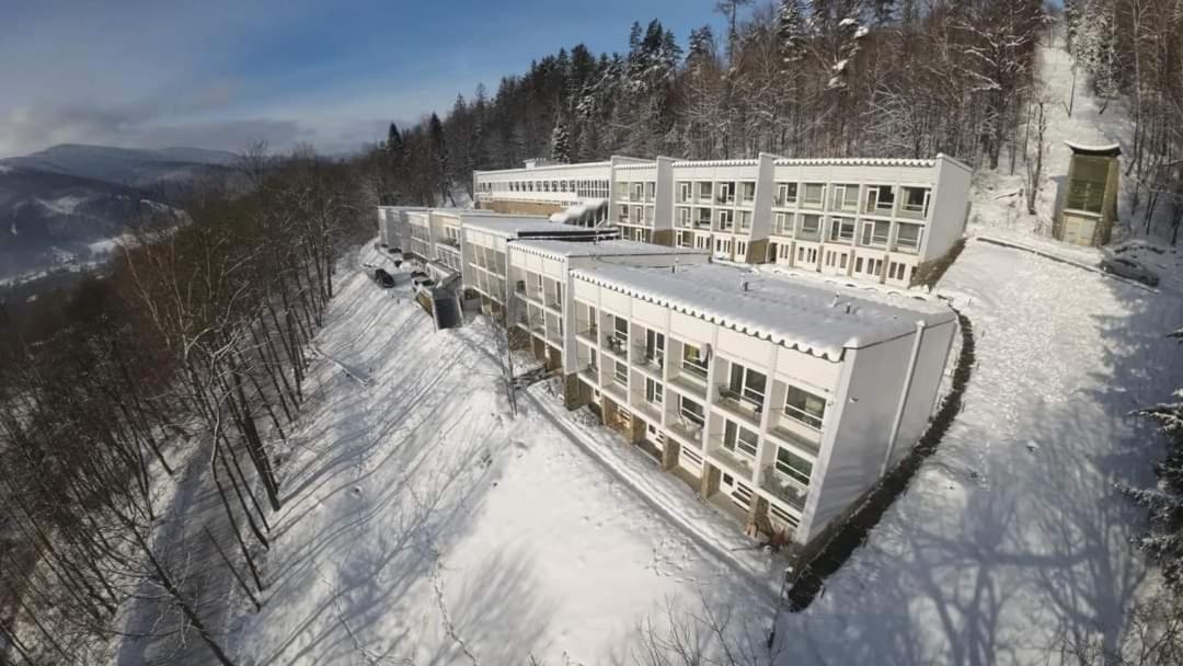 Apartament 84